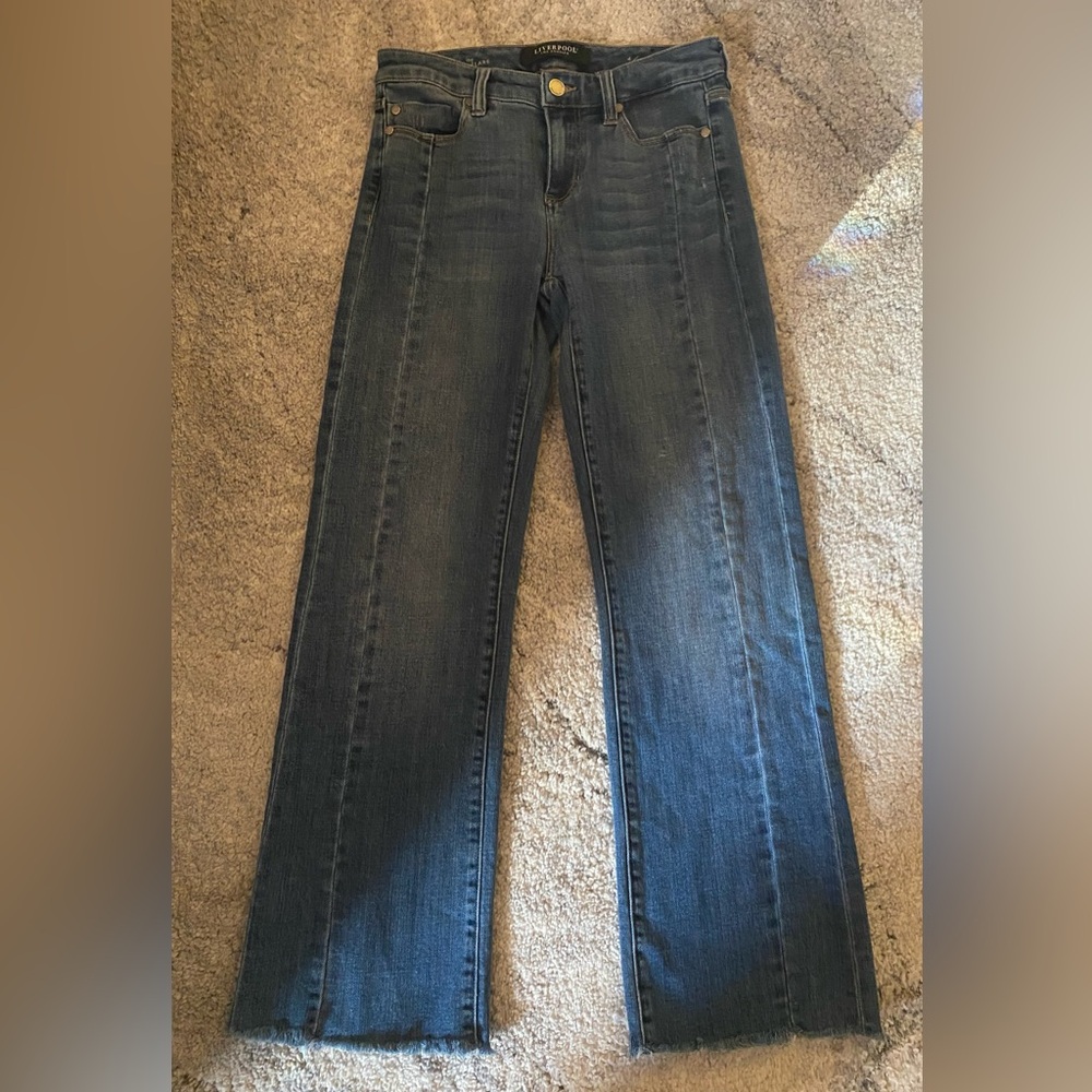 Liverpool The Crop Flare Jeans Size 4/27